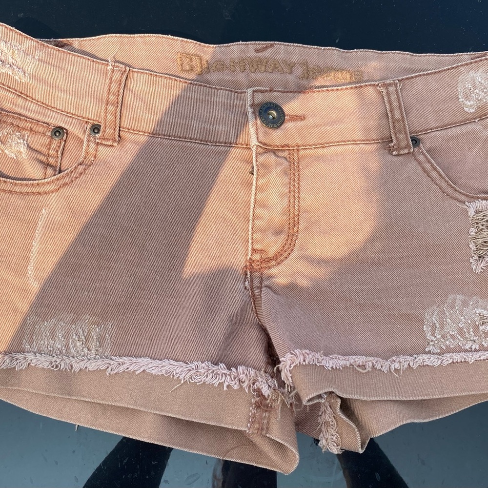 Highway Jeans Tan Jean Shorts Distressed Style - Picture 1 of 3